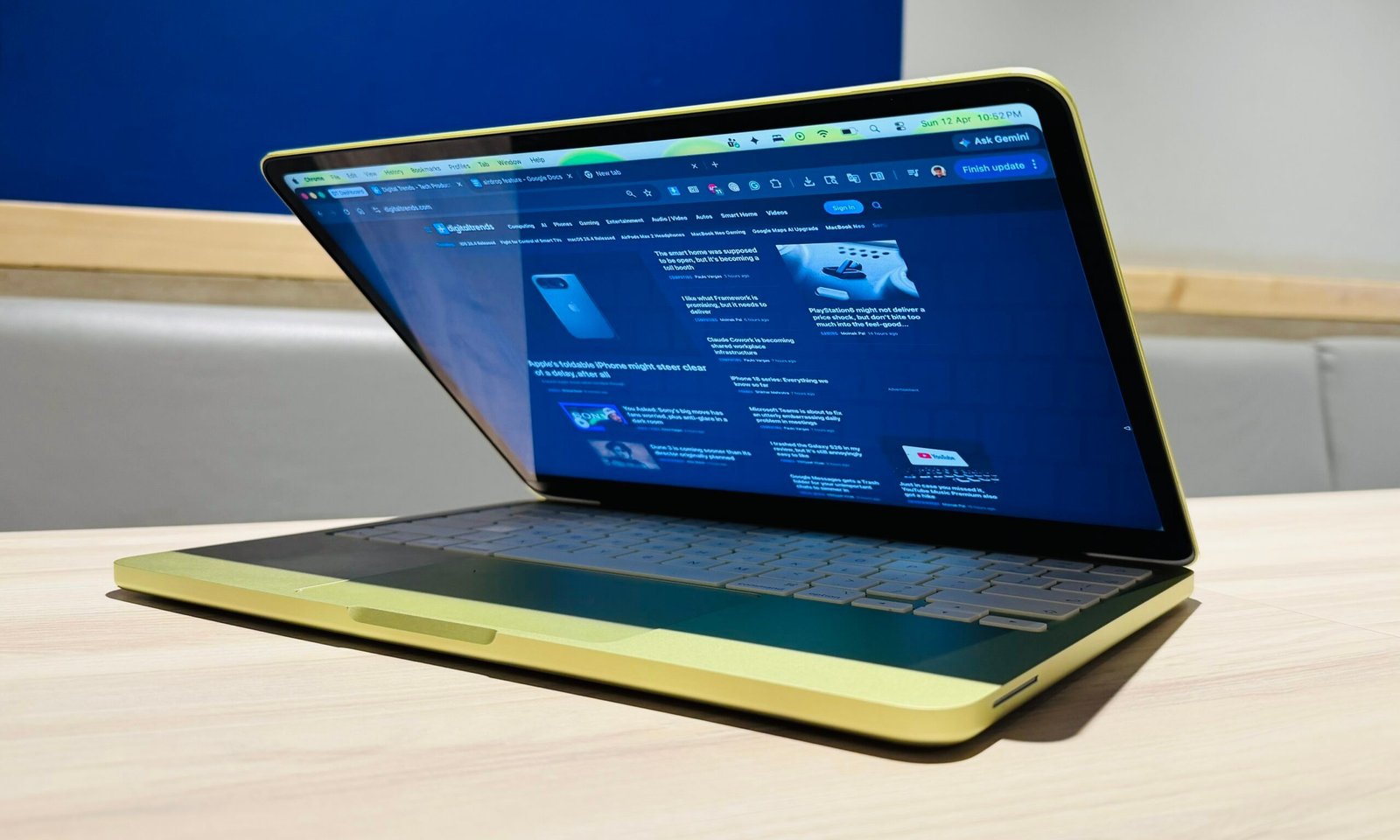 MacBook Neo