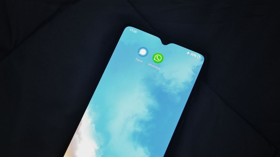 WhatsApp scam linked devices